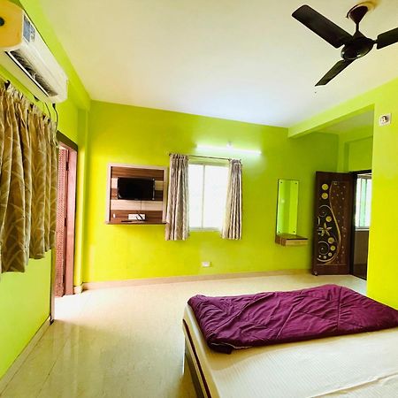 Hotel Falcon House ! Puri - Shriyash Group Екстер'єр фото